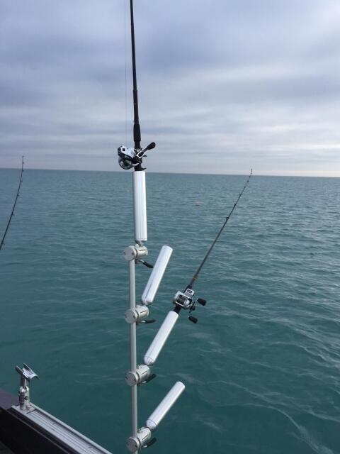 Tree Mast with 3 Rod Holders